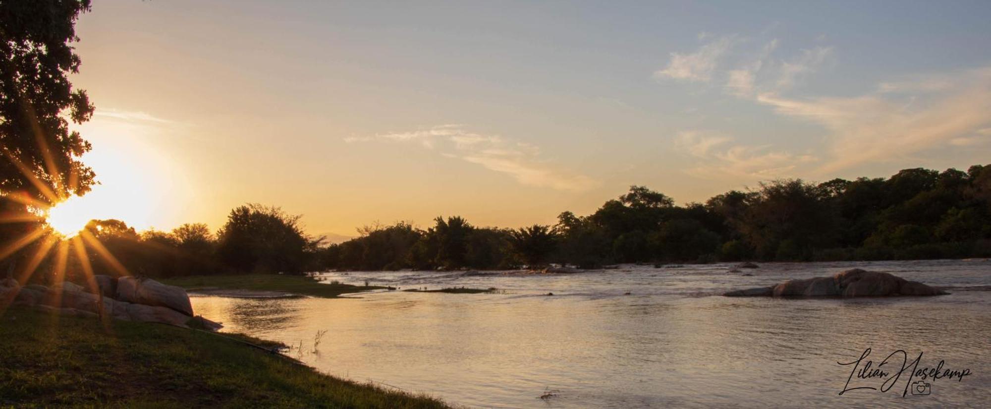 Hasekamp Family Bush Lodge Ходспруит Екстериор снимка